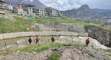 Hakkari'de 21 gündür kayıp kadını arama çalışmaları sürüyor