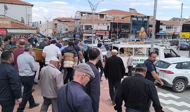 Hendek'te Otomobilin Çarptığı İki Kardeş Kırşehir'de Toprağa Verildi