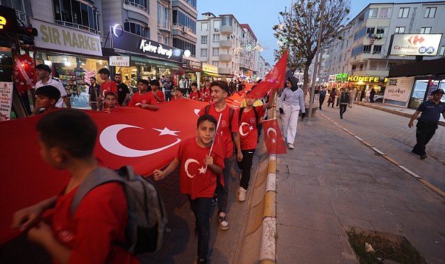 Iğdır’da Gençlik Yürüyüşü Coşkusu