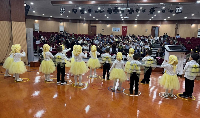 Iğdır&#039;da Minik Kalplerden Büyük Gösteri: Kur&#039;an Kursu Yıl Sonu Programı Coşkuyla Kutlandı