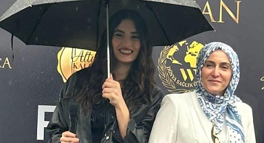 Iğdır Üniversitesi Usta Öğreticisi Hatice Mengi'ye 