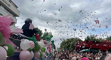 Isparta Uluslararası Gül Festivali, Görkemli Kortejle Başladı