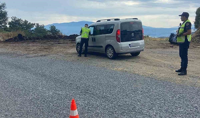 Karpuzlu Seyyar Pazarında Sahte Para ve Hırsızlık Denetimi