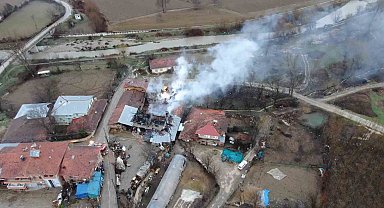 Kastamonu'da Yangın Mağduru Aile Ev Hasreti Çekiyor: "Dere Yatağı" Engeli