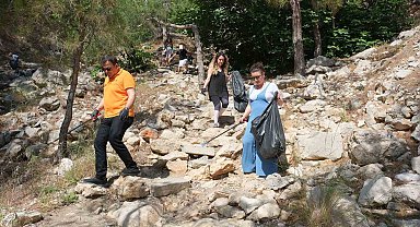 Kemer Belediyesi ve Yabancı Uyruklu Kadınlardan Örnek Davranış