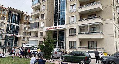 Konya'da Dehşet: Karısını Bıçaklayarak Öldürdü, Polisi Bekledi