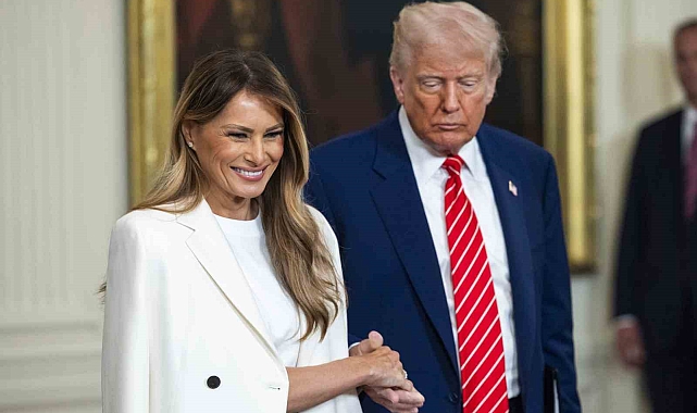 Melania Trump'ın Slovenya'daki Bronz Heykeli Çalındı