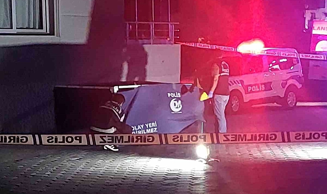 Mersin'de 10. kattan düşen yaşlı adam hayatını kaybetti