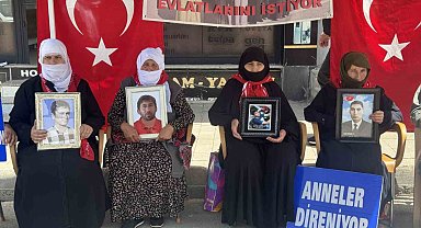 Muş'taki Evlat Nöbeti Sürerken Aileler 'Terörsüz Türkiye' Sürecinden Umutlu