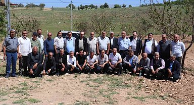 Ortaokul arkadaşları 40 yıl sonra buluştu