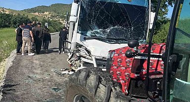 Pertek'te Öğrenci Servisi Kazası: 8 Öğrenci Yaralandı