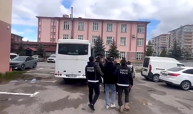 Sivas&#039;ta Uyuşturucu Operasyonu: 8 Tutuklama