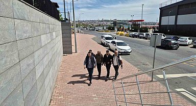 Tekirdağ'da Kan Donduran Olay: Komşusunun Çocuğu Tarafından Bıçaklanan Genç Kadın Ağır Yaralı, 2 Tutuklama