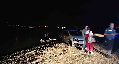 Tekne gezisi faciaya dönüştü: Genç adam gölde kayboldu