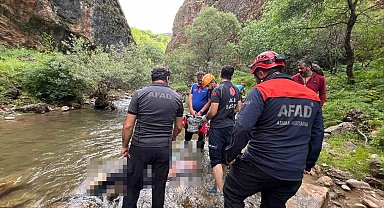 Tunceli'de Kaleye Geziye Giden Kişi Uçurumdan Düşerek Hayatını Kaybetti