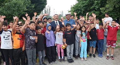 Vali Ercan Turan Köy Okulunu Ziyaret Etti, Öğrencilerle Buluştu