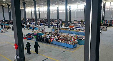 Van Büyükşehir Belediyesi Kalecik Kapalı Semt Pazarı hizmete açıldı