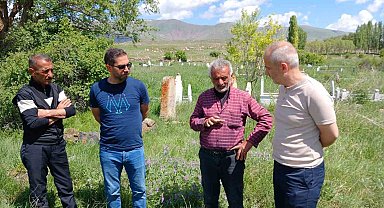 93 Harbi Kahramanı Keyvanklı Hüseyin Ağa'nın Mezarı Yok Olmak Üzere