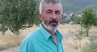 Acıpayam'da Otomobil İçinde Erkek Cesedi Bulundu
