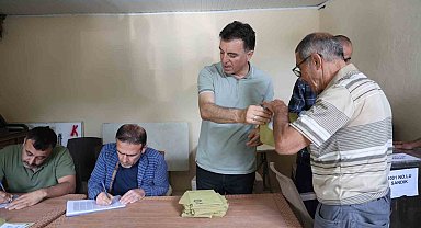 Adana Kozan'da Duygusal Muhtarlık Seçimi: Eşinin Yerine Muhtar Seçildi