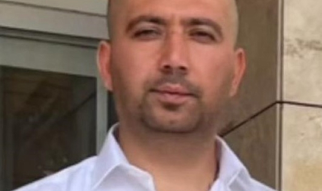 Adana&#039;da bir şahıs aracına binerken öldürüldü