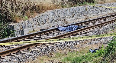 Aydın Nazilli'de Tren Faciası: Düğününe Hazırlanan Ambulans Şoförü Hayatını Kaybetti