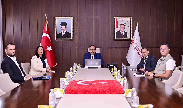 Aydın&#039;da Sahipsiz Hayvanlar İçin Çözüm Yolları Aranıyor