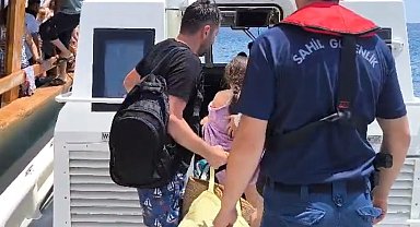 Ayvalık Açıklarında Gezi Teknesinde Yaralanan Kişi Sahil Güvenlik Tarafından Kurtarıldı