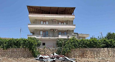 Beşiri'de Balkon Faciasında Hayatını Kaybeden 3 Kişi Defnedildi
