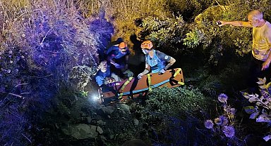 Bingöl'de Araç Takla Attı: 2 Yaralı