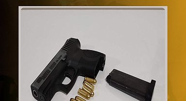 Bingöl'de Araçta Ruhsatsız Tabanca ve Fişek Ele Geçirildi