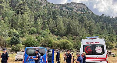 Bucak'ta Ot Toplarken Kayalıklardan Düşen Kadın Hayatını Kaybetti