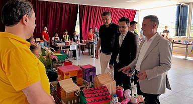 Buharkent'te "Sıfır Atık Sergisi" Atıklar Sanata Dönüştü