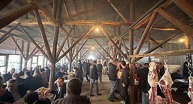 Büyükorhan'da 400 Yıllık Cuma Hayvan Pazarı Şap Hastalığı Nedeniyle Kapatıldı