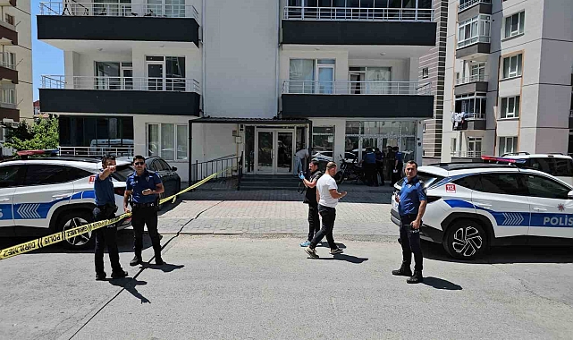 Çocukların kavgasına aileler de dahil oldu: 5&#039;i bıçakla 6 yaralı