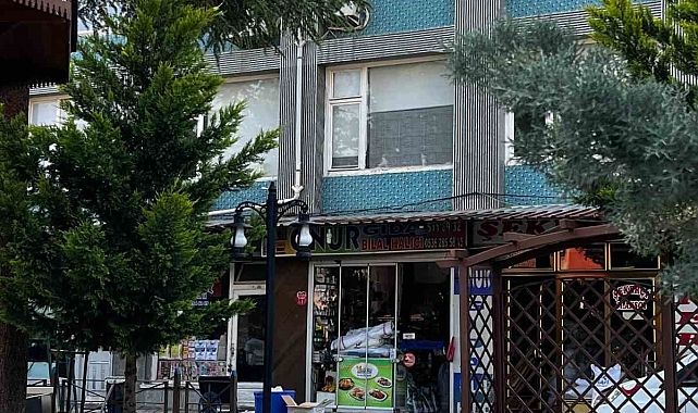 Çorum İskilip'te Esnaf Kavgası: İki Kişi Bıçakla Yaralandı