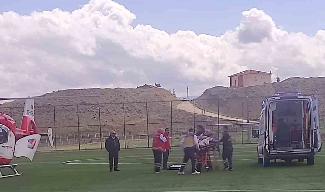 Darende&#039;de Kalp Krizi ve Beyin Kanaması Geçiren Hastalar Ambulans Helikopterle Sevk Edildi