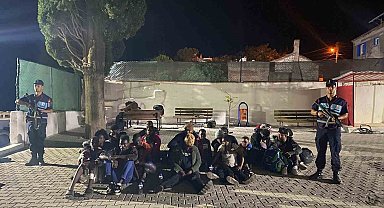 Didim'de Zeytinlik Alanda 32 Düzensiz Göçmen Yakalandı!