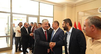 Dilovası'nda Halk Bayramlaşmasında Birlik ve Kardeşlik Vurgusu, Gazze Unutulmadı
