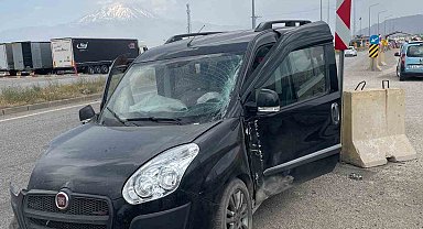 Doğubayazıt'ta trafik kazası: 3 yaralı