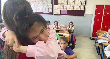 Down Sendromlu Medine, Müdür Yardımcısı Binnur Akşit'in Çabalarıyla Okulun Neşe Kaynağı Oldu