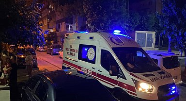 Efeler'de Yangın Paniği: Kadın Demir Parmaklıklar Kesilerek Kurtarıldı