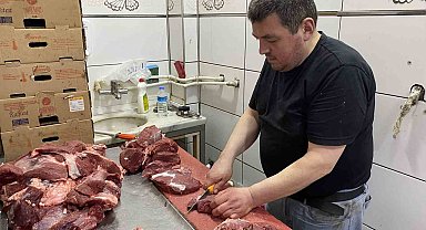 Eskişehirli Kasaptan Kurban Eti Saklama Uyarısı: "12 Saat Dinlenmeden Dolaba Koymayın"