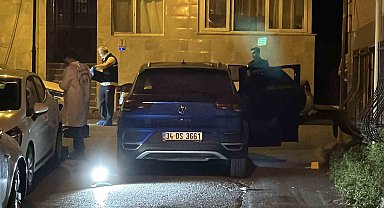 Fatih'te Kan Donduran Cinayet: Sürücü Seyir Halindeki Araçta Öldürüldü, Saldırgan Kayıp