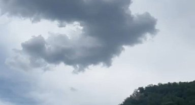 Gabar Dağı'nda kayalıklardan düşen genç, askeri helikopterle alındı
