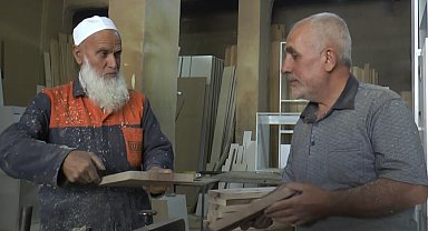 Gaziantep'te Marangoz Ustasının Aile Mirası: 3 Oğluyla Aynı Tezgâhta 61 Yıllık Meslek Aşkı!