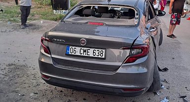 Hatay Arsuz'da Feci Kaza: Motosiklet Otomobile Saplandı, Bir Ölü Bir Yaralı