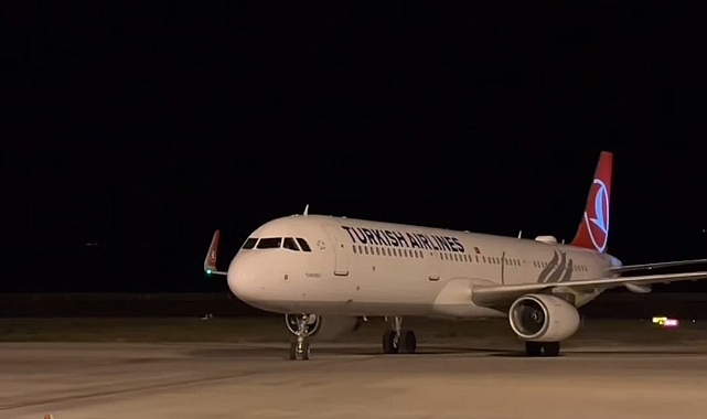 Iğdır Havalimanı Arefe Gecesi Mesai Yaptı: İstanbul Uçağı Gece 02:00'da Karşılandı!