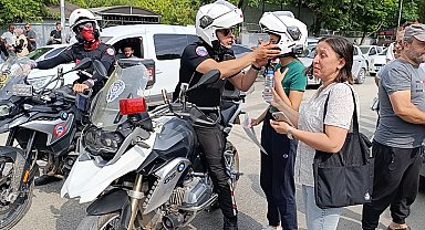 İnegöl'de YKS Heyecanı: Kimliğini Unutan Öğrenciye Polis Yardımı, Bir Başkası Sınava Giremedi