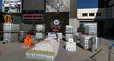 İstanbul'da Sahte Alkol Operasyonu: 18 Ton Sahte Alkol Ele Geçirildi